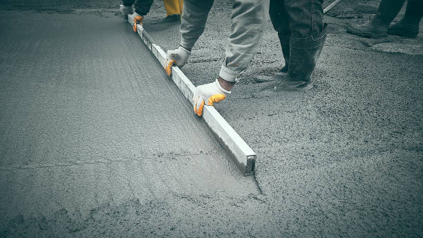 Best Concrete Driveway Installation  in Maysville, MO